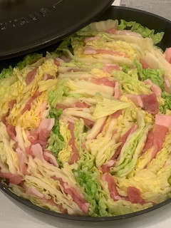 staubでつくる♪簡単ミルフィーユ鍋-レシピのメイン写真