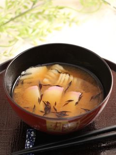 痛風対策!ひじきとたけのこのお味噌汁-レシピのメイン写真