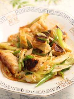 簡単!餃子のピリ辛葱炒め-レシピのメイン写真