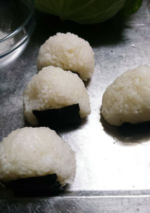 超簡単！コンビニの塩むすび-レシピのメイン写真