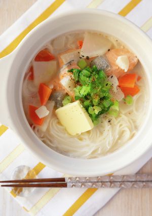 からだ温まる♪鮭のフレンチ粕汁ビーフン-レシピのメイン写真