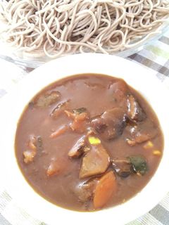 筑前煮入り☆リメイクカレーつけ蕎麦-レシピのメイン写真