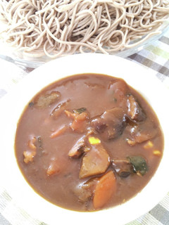 筑前煮入り☆リメイクカレーつけ蕎麦-レシピのメイン写真