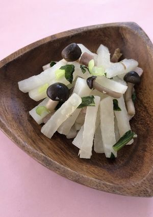 保育園給食★大根のガーリックソテー-レシピのメイン写真