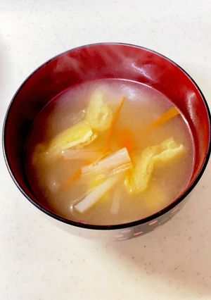 大根 人参 油揚げの味噌汁^^-レシピのメイン写真