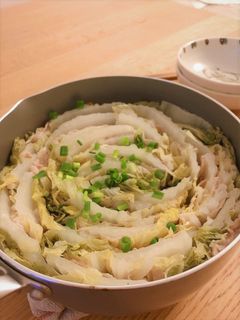 かつおだしで*豚バラ白菜のミルフィーユ鍋-レシピのメイン写真