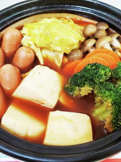 ケチャップで♪お手軽トマト鍋-レシピのメイン写真