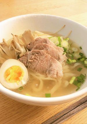 ブイヨンとにんにく醬油ソースで☆ラーメン-レシピのメイン写真