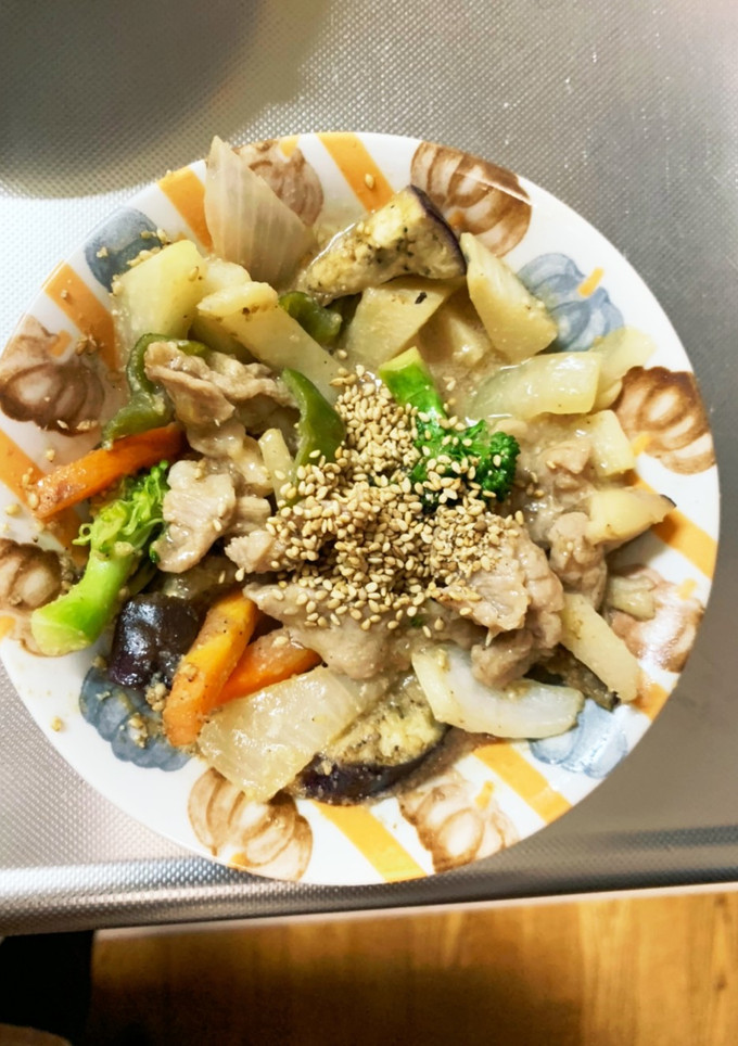 コク旨生姜焼き丼味豚こま大根青椒肉絲風-レシピのメイン写真