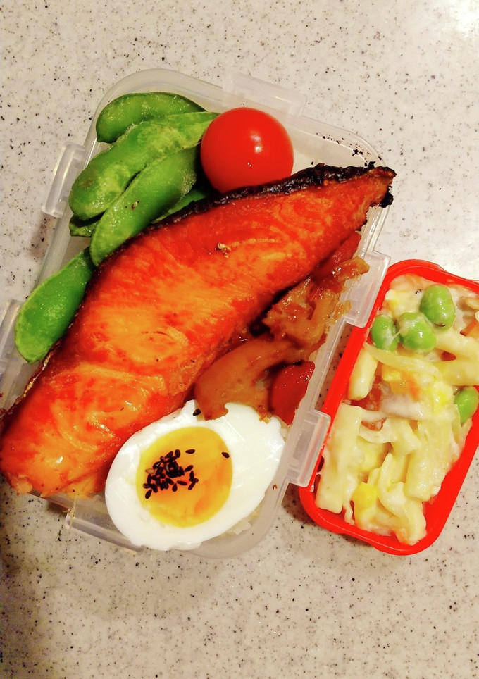 お弁当 鮭の塩焼き-レシピのメイン写真