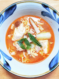 鳥肉と豆腐と長ネギとナメコのピリ辛梅煮-レシピのメイン写真