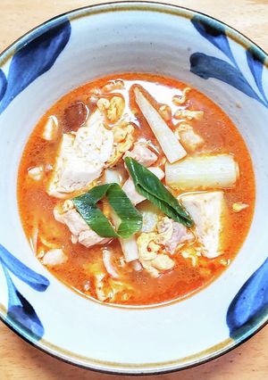 鳥肉と豆腐と長ネギとナメコのピリ辛梅煮-レシピのメイン写真