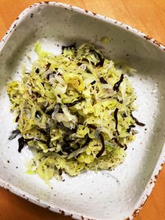 キャベツと塩昆布でさっぱり合え〜♪-レシピのメイン写真