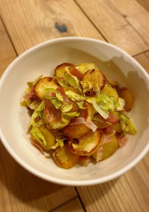 バター醤油！さつまいものベーコン炒め-レシピのメイン写真