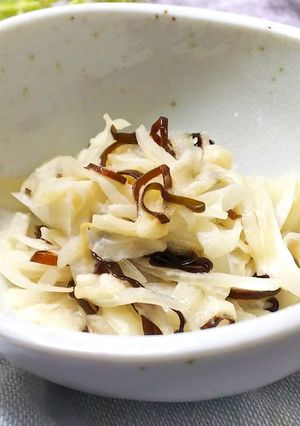 スライス玉ねぎの塩こんぶマヨネーズ和え-レシピのメイン写真