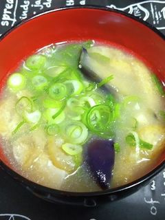 揚げなすのお味噌汁-レシピのメイン写真
