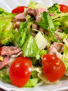 余り物が変身!ローストビーフサラダ-レシピのメイン写真