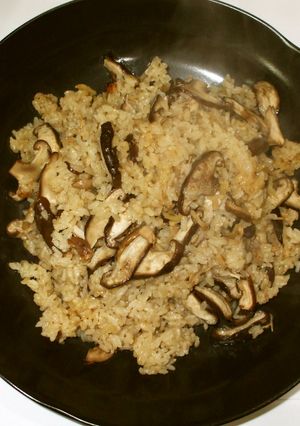 椎茸ご飯♪簡単キノコ炊き込みご飯胃弱に-レシピのメイン写真