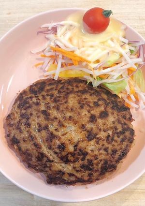 高校生が作る肉汁溢れる絶品ハンバーグ-レシピのメイン写真