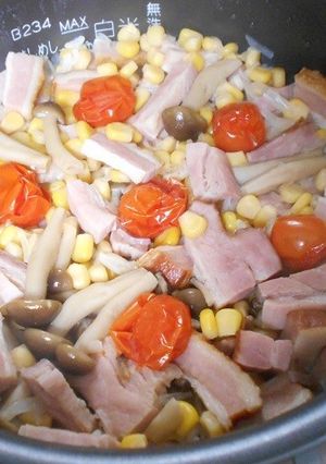 ベーコン入り洋風炊き込みご飯-レシピのメイン写真