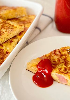 【楽めし】玉ねぎとベーコンの卵焼き-レシピのメイン写真