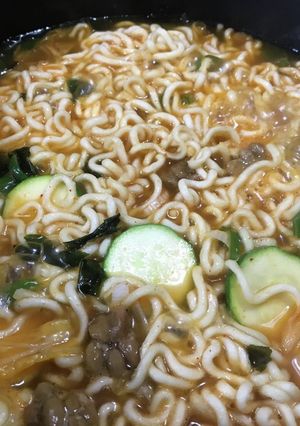 インスタント韓国ラーメン鍋-レシピのメイン写真