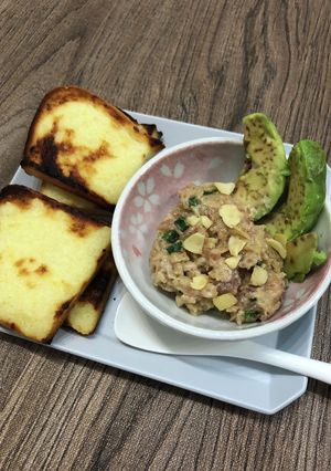 ザクザクにんにくネギトロタルタルトースト-レシピのメイン写真