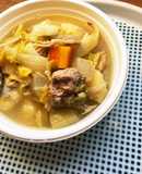 野菜の旨み&甘みたっぷり!肉団子鍋