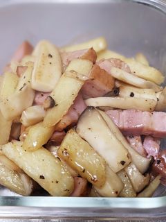 山芋とベーコンとエリンギのバター醤油炒め-レシピのメイン写真