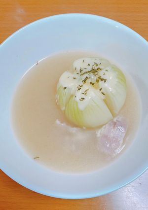 電子レンジでまるごとオニオンスープ-レシピのメイン写真