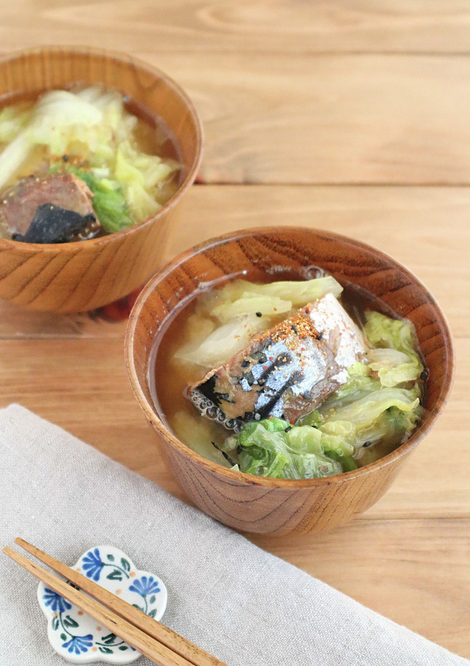 生姜風味でぽかぽか♪白菜とさば缶のみそ汁-レシピのメイン写真