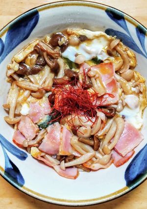 ベーコンとキノコの卵とじ丼◎流用レシピ-レシピのメイン写真