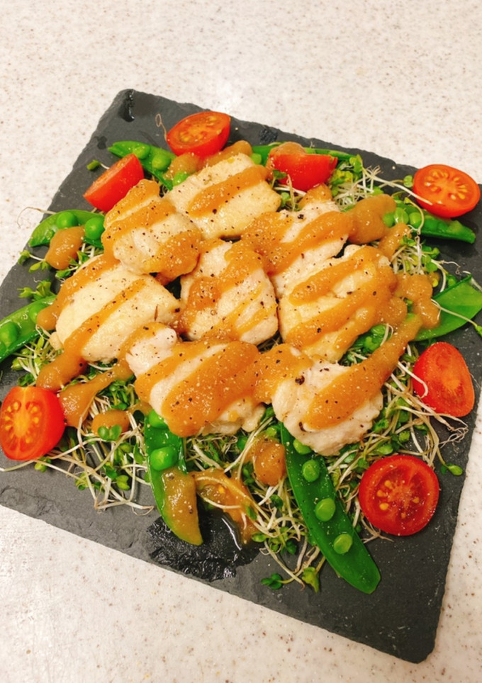 しっとりやわらか♪焼きささみのサラダ-レシピのメイン写真