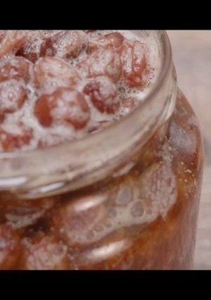 35℃の発酵器でパパッとレーズン酵母作り-レシピのメイン写真