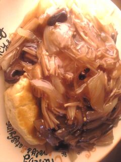 しいたけとえのきだけと玉葱のあんかけ豆腐-レシピのメイン写真