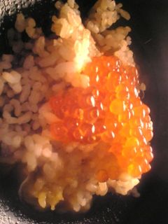 いくらを乗せた卵かけご飯-レシピのメイン写真