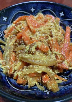大根の皮とニンジンのヨーグルトソース煮-レシピのメイン写真