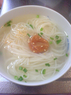 10分で!島原そうめんの梅胡麻にゅうめん-レシピのメイン写真