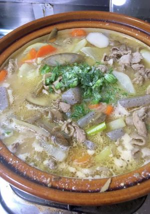メインになる‼土鍋でコトコト煮込む豚汁-レシピのメイン写真