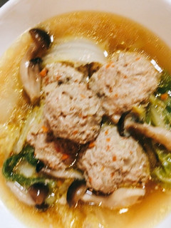 大きな肉団子と白菜のコンソメ煮-レシピのメイン写真