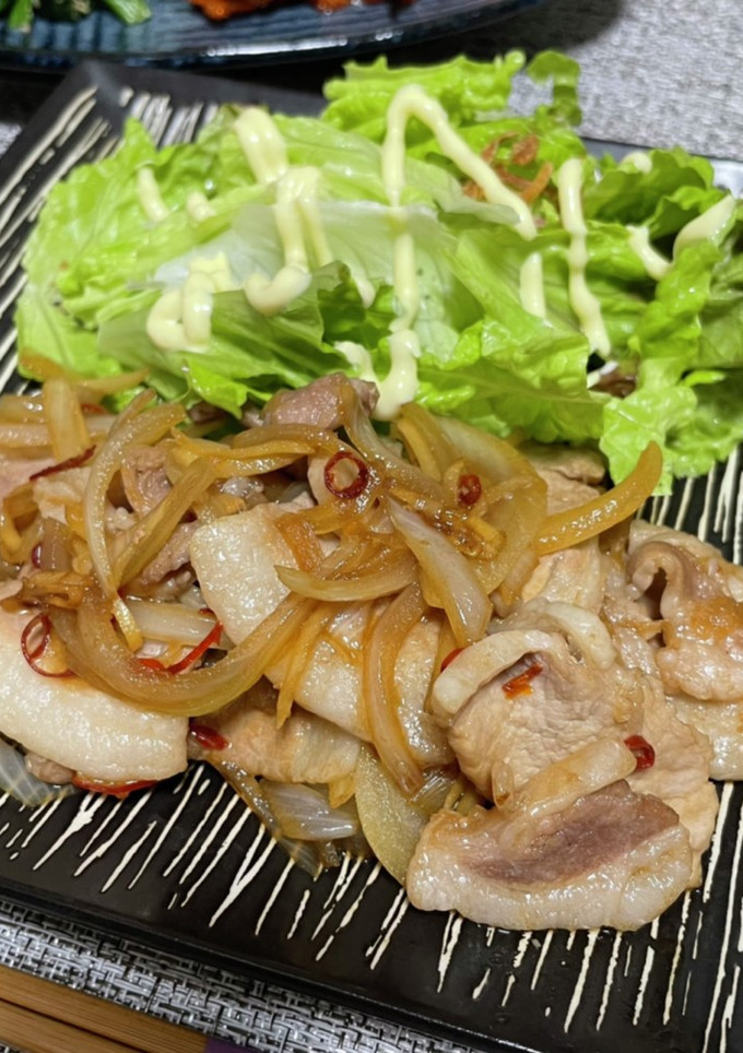 簡単ピリ辛！千切り生姜が旨いしょうが焼き-レシピのメイン写真