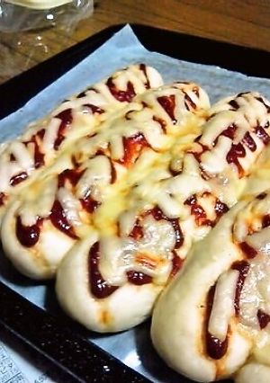 おさかなソーセージinピザパン-レシピのメイン写真