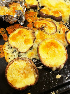 簡単ごく美味!しいたけピザ-レシピのメイン写真