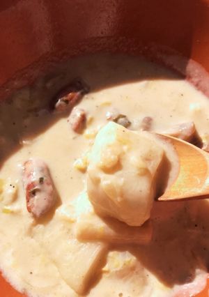 お餅と鍋リメイク同時！クリーム煮洋風雑煮-レシピのメイン写真