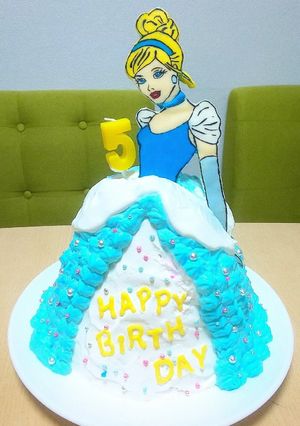 プリンセス シンデレラ キャラケーキ-レシピのメイン写真