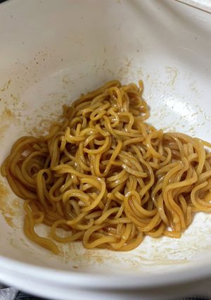 ラ王袋麺 レンジで汁なし麺(醤油)-レシピのメイン写真