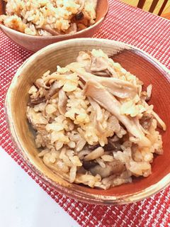 キノコの炊き込みご飯-レシピのメイン写真