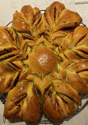 クリスマス用パン Party Bread-レシピのメイン写真