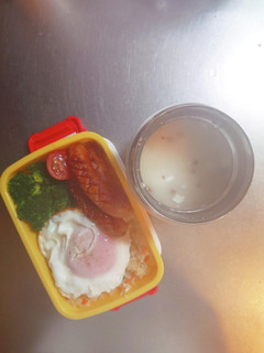 JK☆エビピラフ&ポテトポタージュ弁当♪-レシピのメイン写真