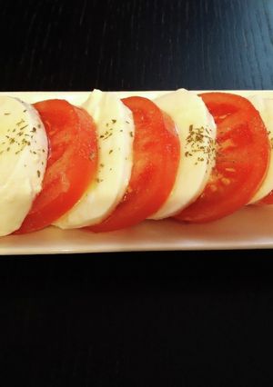 トマトと生モッツァレラチーズのカプレーゼ-レシピのメイン写真